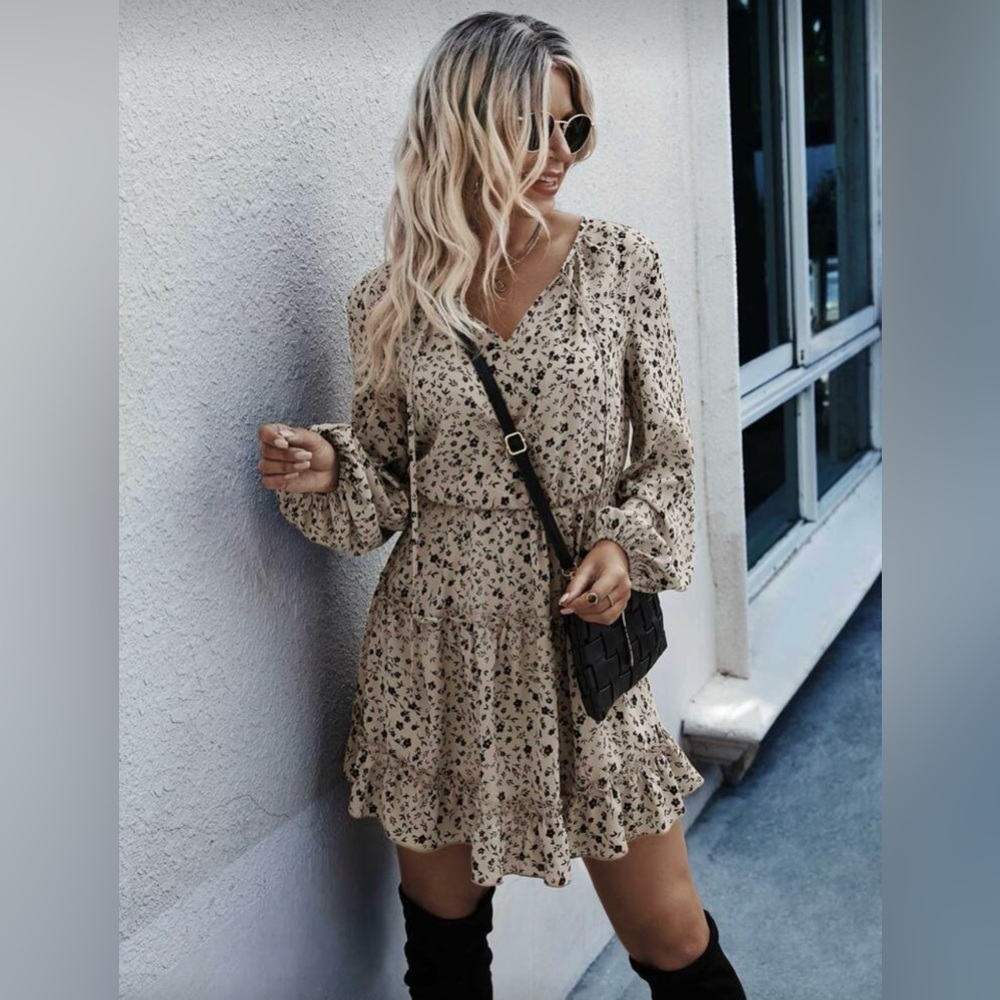 New Floral Beige Long Sleeve Dress size S